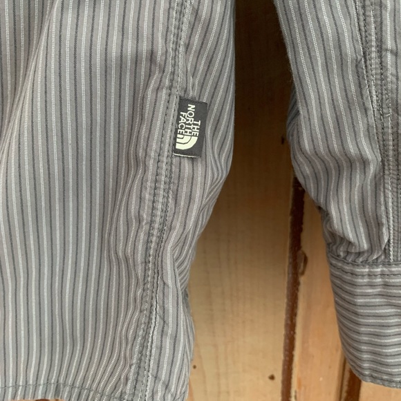 The North Face | Men's lightweight button down | sz L | EUC - Picture 3 of 6